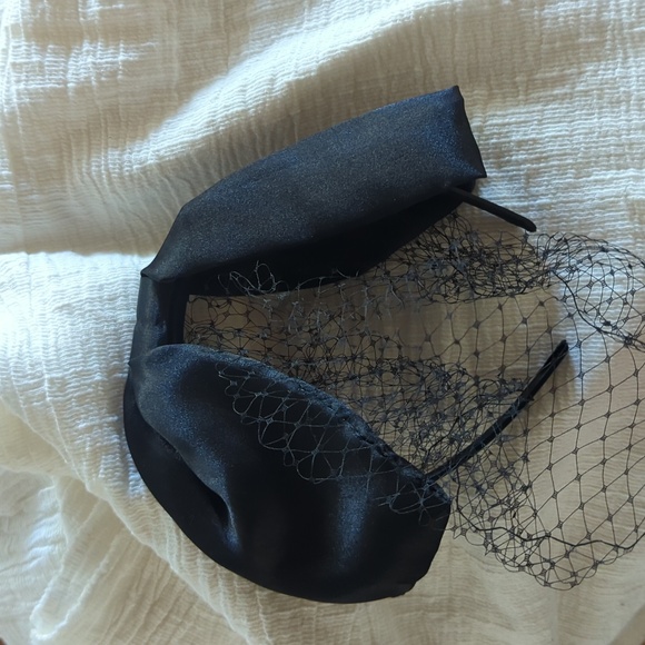 ? Dreamy Bow Black Veil Headband main image 4